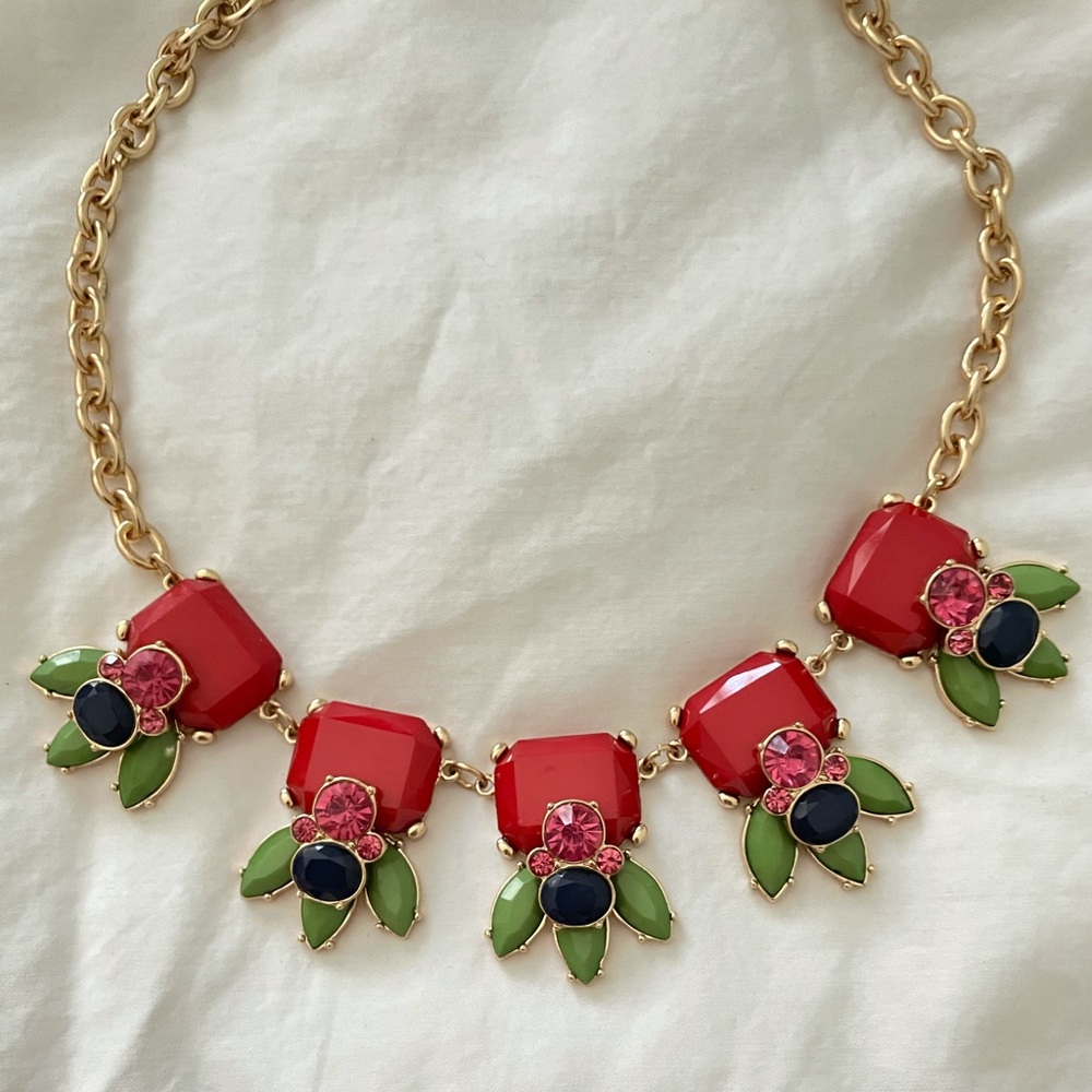 Statement Necklace - Picture 3 of 3